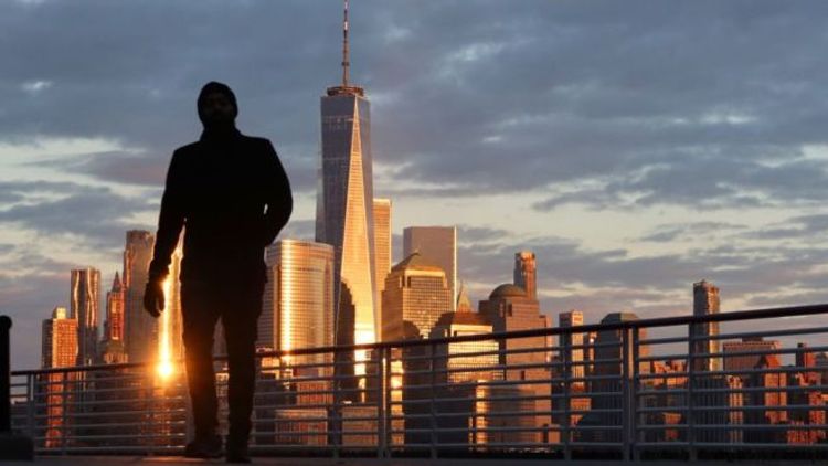 New York coronavirus cases 'dropping for first time'