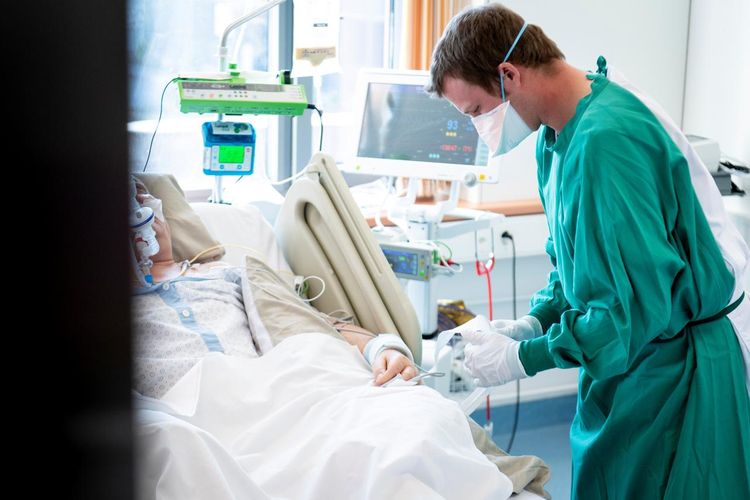 Swiss coronavirus death toll rises to 641, positive tests surpass 22,000