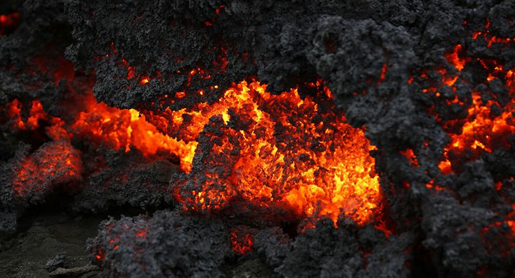 Iceland's Reykjanes volcanic activity rises, threatens catastrophe