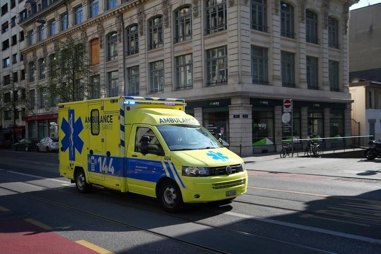 Swiss coronavirus death toll rises to 831