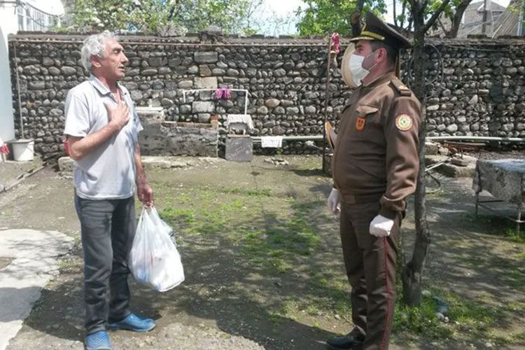 Azerbaijani Ministry of Emergency Situations provides assistance to alone and elderly people - PHOTO