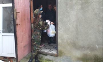 Azerbaijani Ministry of Emergency Situations provides assistance to alone and elderly people - PHOTO
