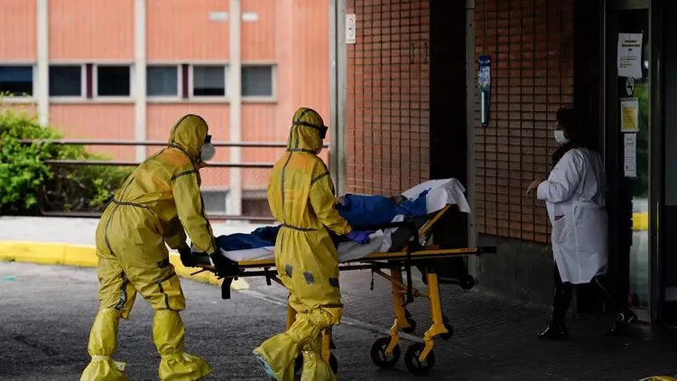 Spain’s COVID-19 death toll rises from 16,972 to 17,489 on Monday