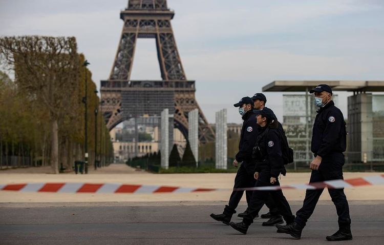 France extends lockdown until 11 May