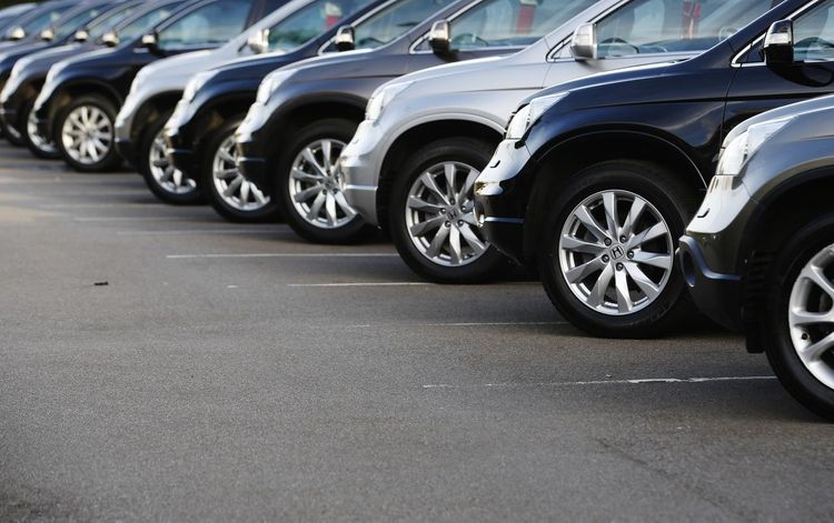 Britain offers freeze on auto finance repayments in pandemic