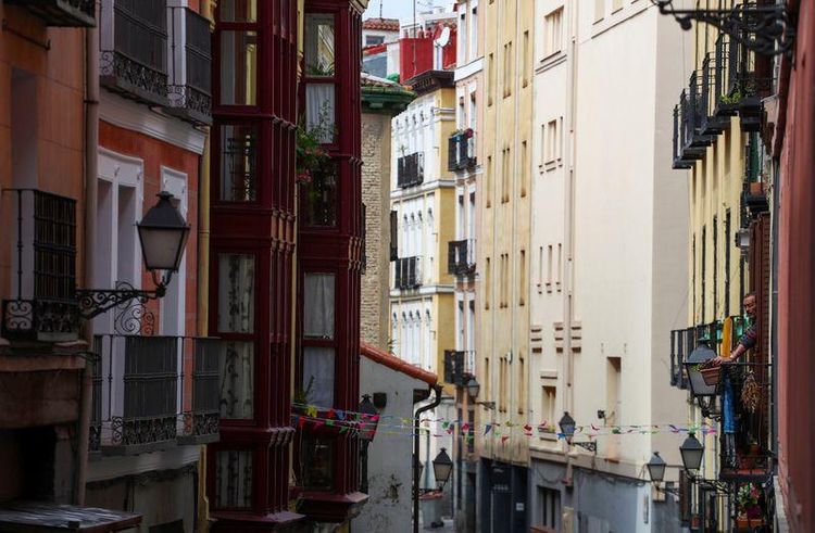 Spain's number of coronavirus cases rises to 188,068 