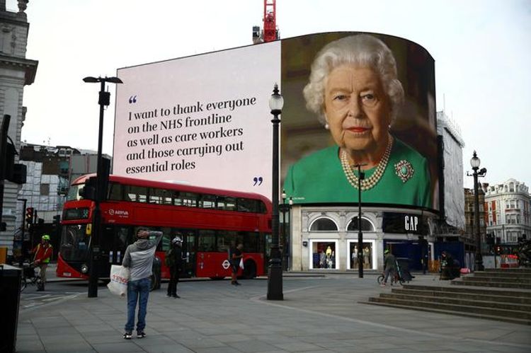 Queen Elizabeth cancels gun salutes for her birthday
