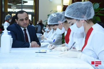 Blood donation campaign held in Azerbaijani Parliament - PHOTO