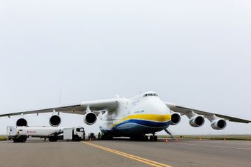 Largest Aircraft in the world lands in Baku - PHOTO - VIDEO