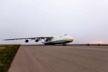 Largest Aircraft in the world lands in Baku - PHOTO - VIDEO