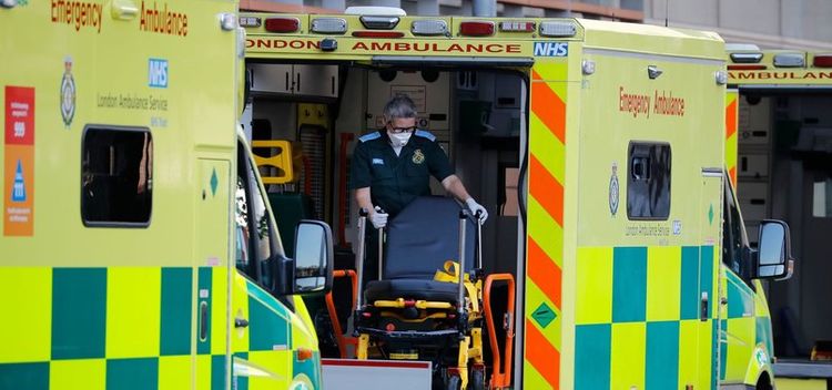 UK coronavirus deaths rise by 449 to 16,509
