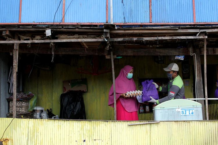 Indonesia reports 375 new coronavirus infections, 26 deaths