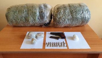 People trying to bring into country weapons and drugs caught - OFFICIAL