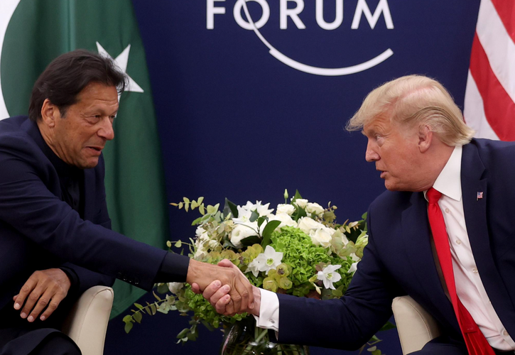 Trump and Pakistan's Khan discuss coordination against COVID-19