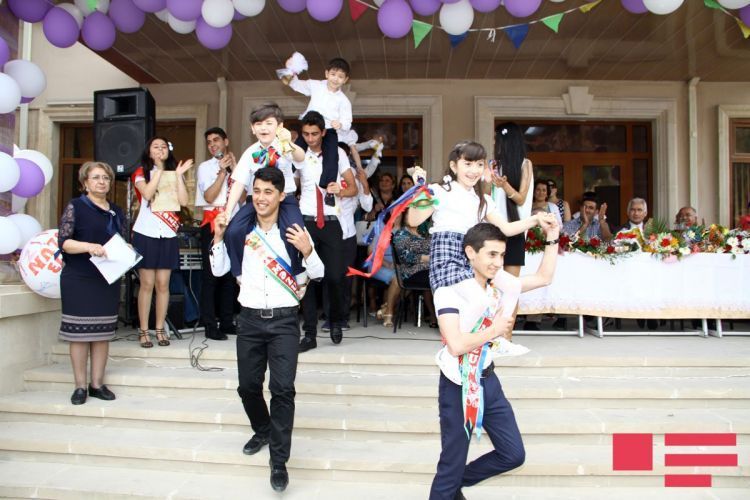 Education Minister Jeyhun Bayramov clarifies whether “Last bell” to be held or not this year