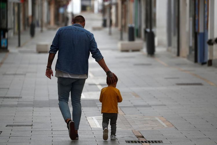 Spain eyes looser lockdown after kids return to the streets