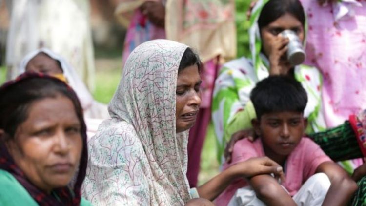 Dozens die in India liquor poisoning