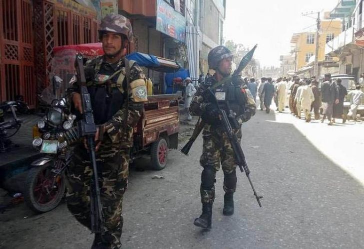 Three dead in attack on Afghan jail, scores of prisoners flee