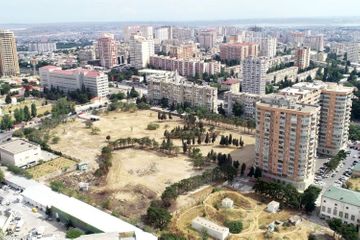 President Ilham Aliyev viewed works to be done in new forest type park in Yasamal district