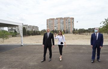 President Ilham Aliyev viewed works to be done in new forest type park in Yasamal district