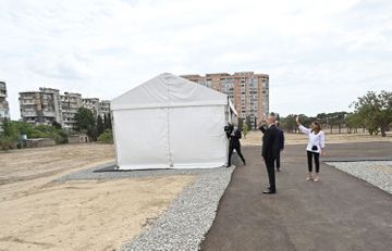 President Ilham Aliyev viewed works to be done in new forest type park in Yasamal district