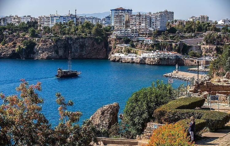 Turkish Health Ministry refutes media allegations about COVID outbreaks in resort areas