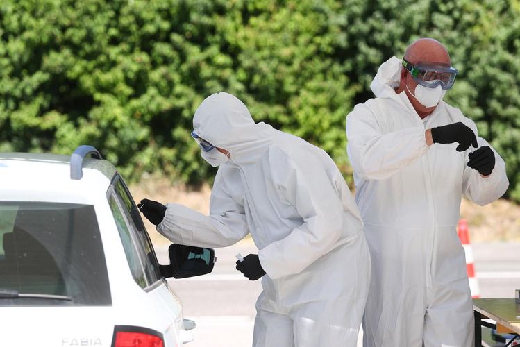 Germany's confirmed coronavirus cases rise by 436 to 216,327