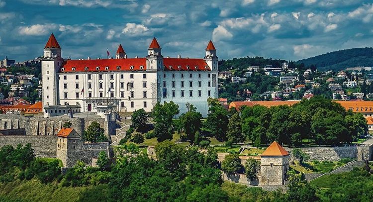 Slovakia reportedly expels Russian diplomats on suspicion of espionage