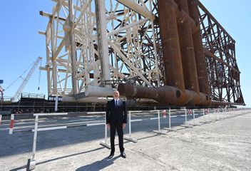 President Ilham Aliyev attended sail away of Garabagh field jacket - UPDATED