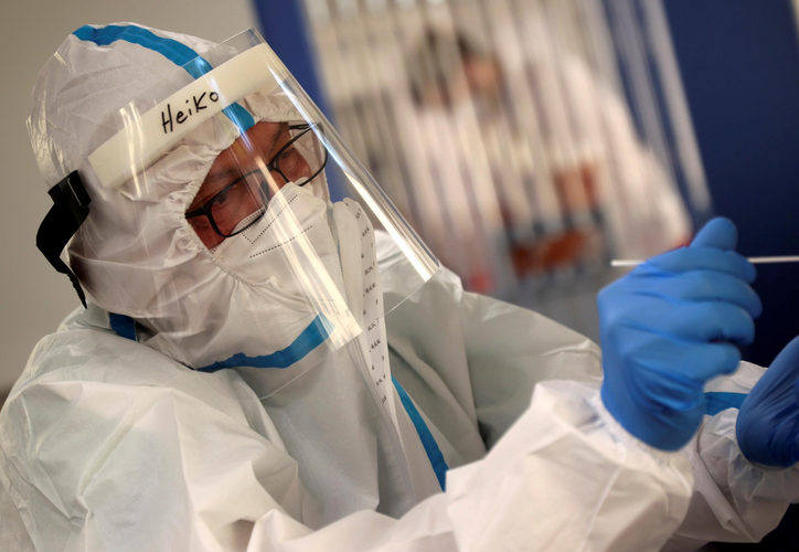 Germany's confirmed coronavirus cases rise by 966 to 217,293