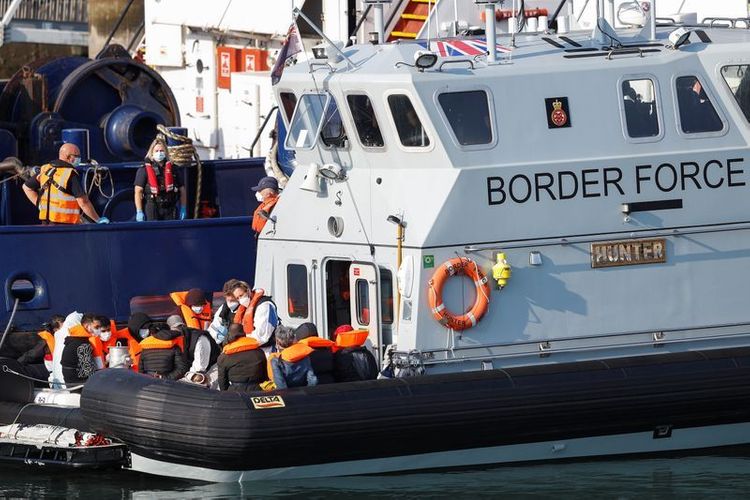 UK Minister on illegal channel crossings: We want greater flexibility to return migrants to France