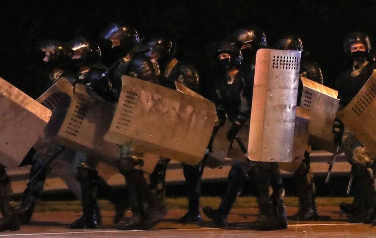 Suspected coordinators of mass protests detained in Minsk 