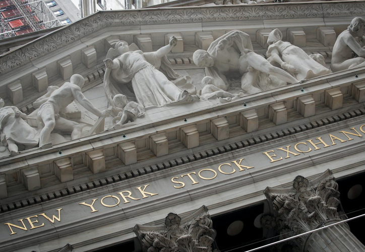 Stocks dip on lukewarm data; oil falls