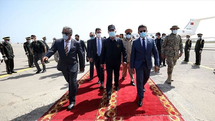 Turkish defense minister, military chief visit Libya