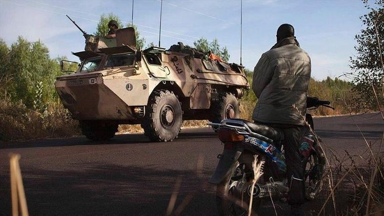 Mali's president, premier arrested by mutinying soldiers