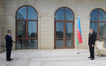 President Ilham Aliyev receives credentials of incoming Uzbek ambassador - UPDATED