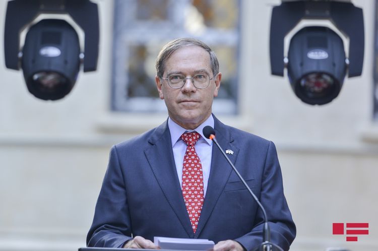  Lee Litzenberger: "Azerbaijan’s energy sector development has transformed this country”
