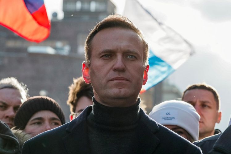 Siberian doctors say they saved Navalny's life