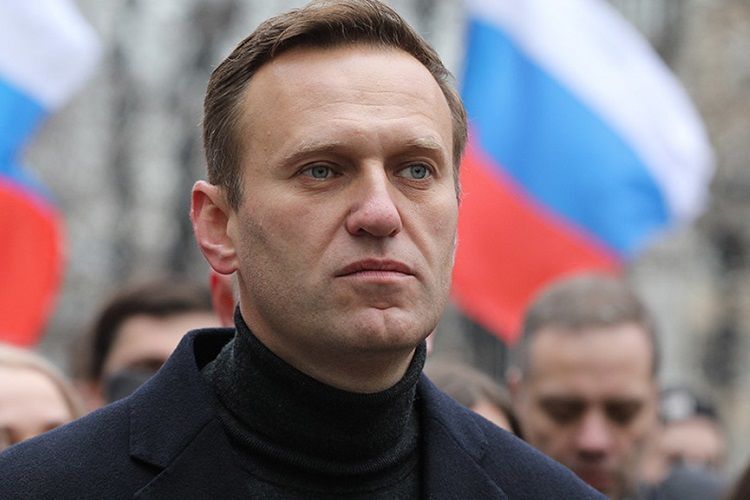 Poisoning was considered as one of Navalny’s diagnoses, Omsk hospital head physician says