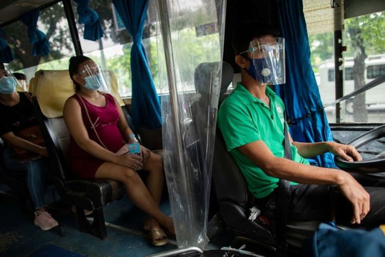 Philippines reports 4,686 new coronavirus cases, 13 more deaths