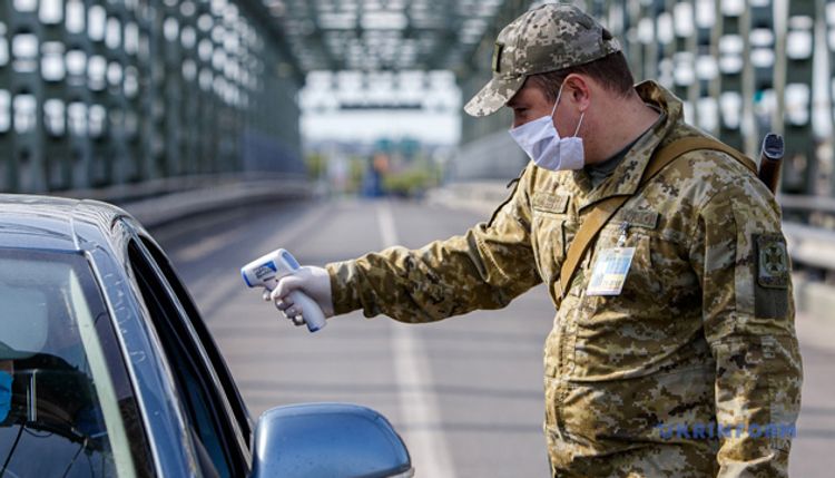 Ukraine to close borders to foreigners until end of September