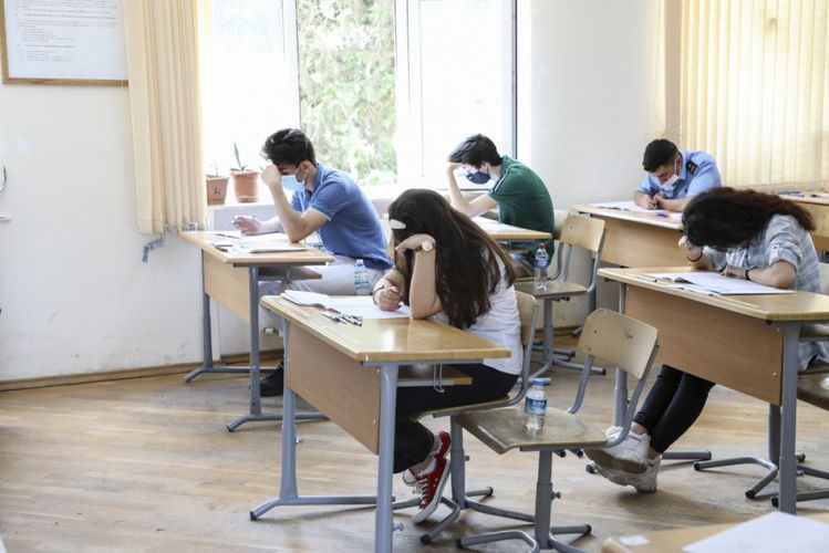 Minister: "We plan students of 10th and 11th grades to resume education from October 15"