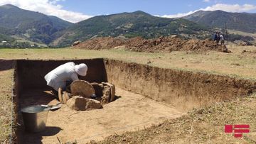 Big pitcher graves aged 2000 found in Azerbaijan’s Yardymly - PHOTO