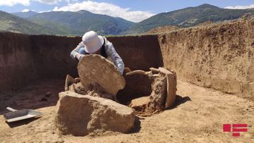 Big pitcher graves aged 2000 found in Azerbaijan’s Yardymly - PHOTO