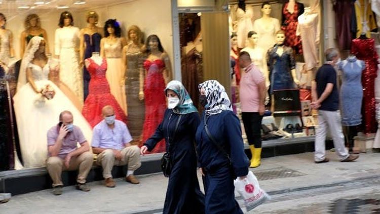 Istanbul restricts indoor ceremonies as COVID cases, deaths rise