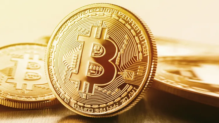 Bitcoin price down by more than 6% at $18,444