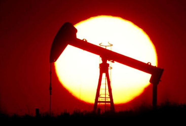 Oil slides amid delay in OPEC+ meeting on output cuts