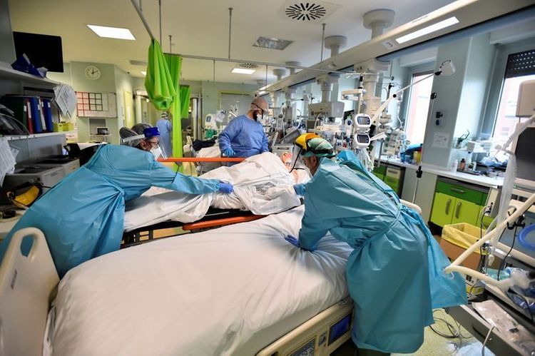  Italy reports 993 more deaths from COVID-19, highest daily figure since start of pandemic