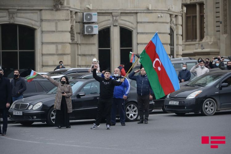 Azerbaijan observes minute of silence to honor Martyrs of Patriotic War