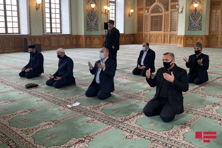Martyrs of Patriotic War commemorated in Tazapir mosque 
